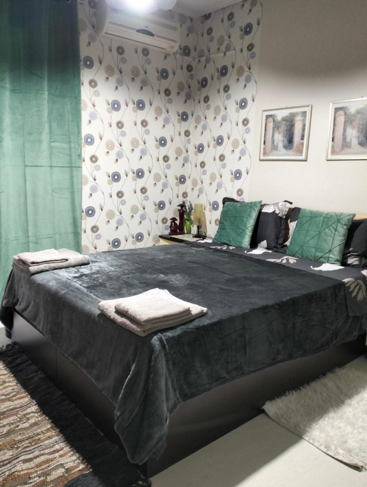 Velvet Story Appartement Tríkala Buitenkant foto